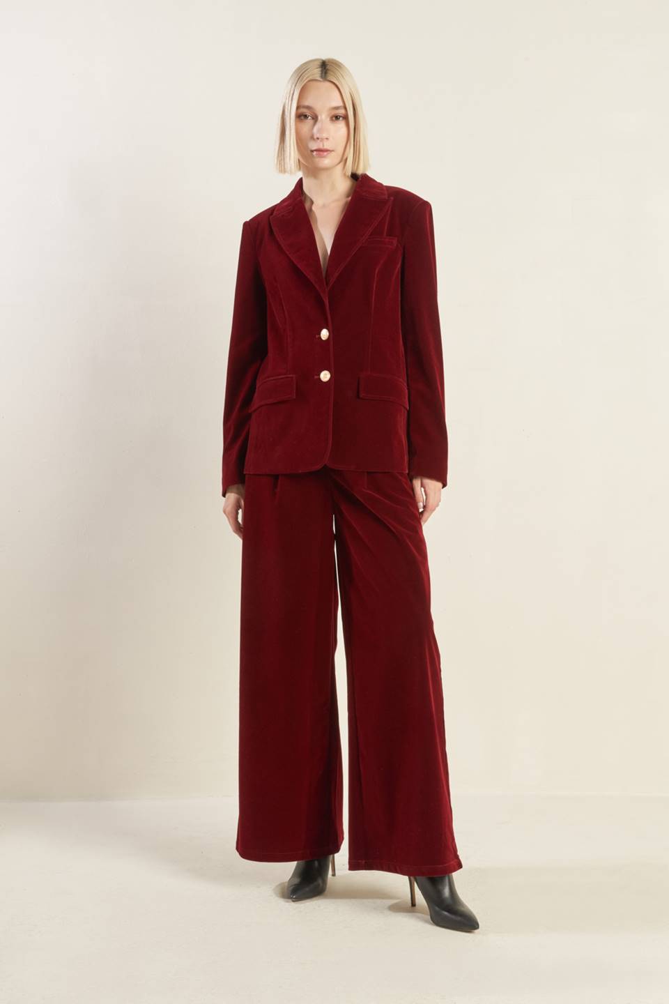 COY CHARM VELVET BLAZER Flying Tomato